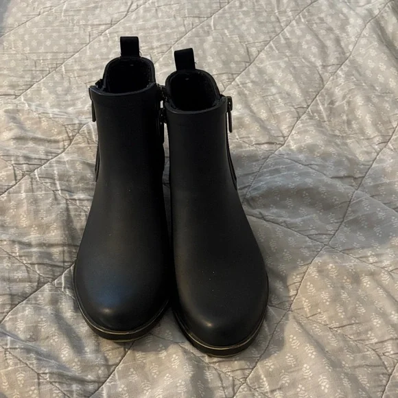 Lucky Brand Black Ankle Rain Boots - Picture 6 of 6